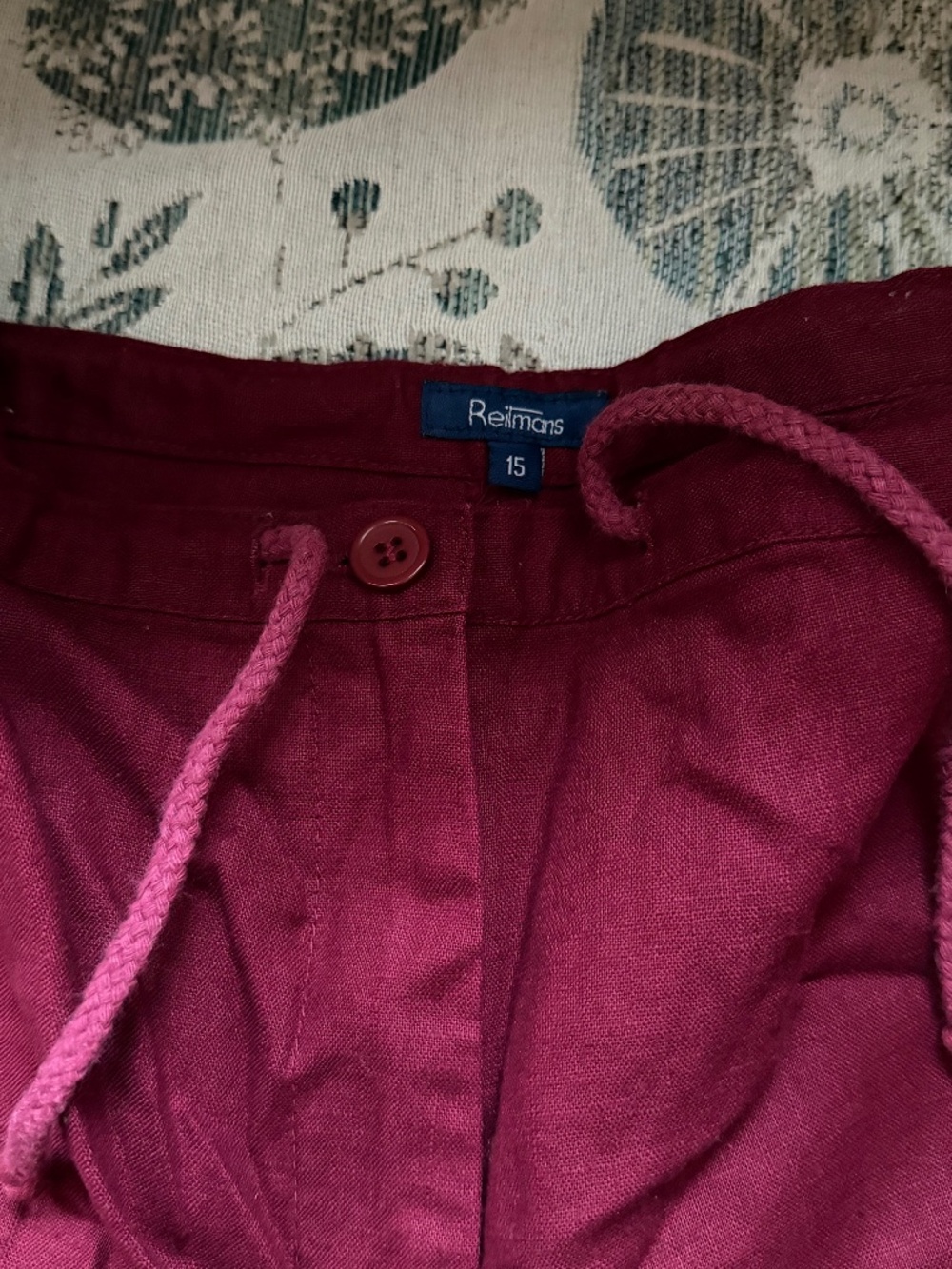 Burgundy Cotton Linen Shorts by Reitman’s - size 15 - Picture 3 of 5